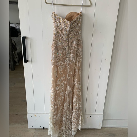 Sherri hill corseted white/ champagne gown - Picture 5 of 15